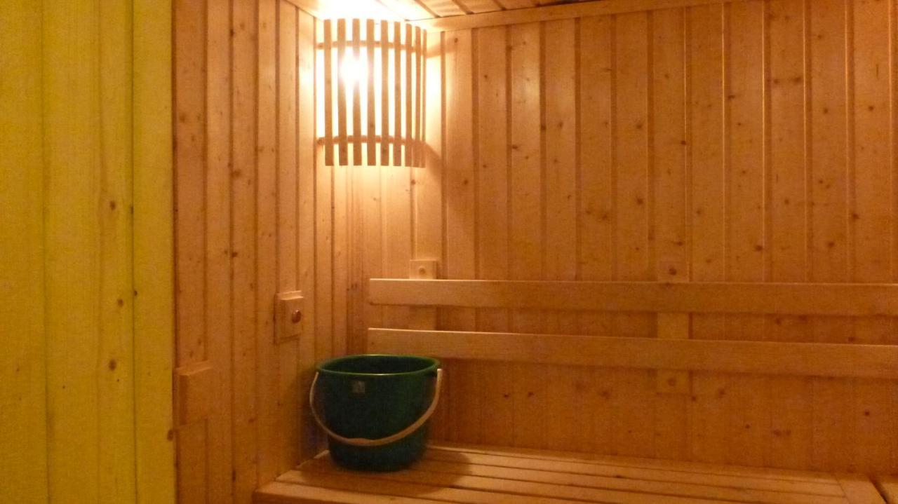 The Airport Courtyard Suvarnabhumi Airport Bangkok Exterior photo A sauna